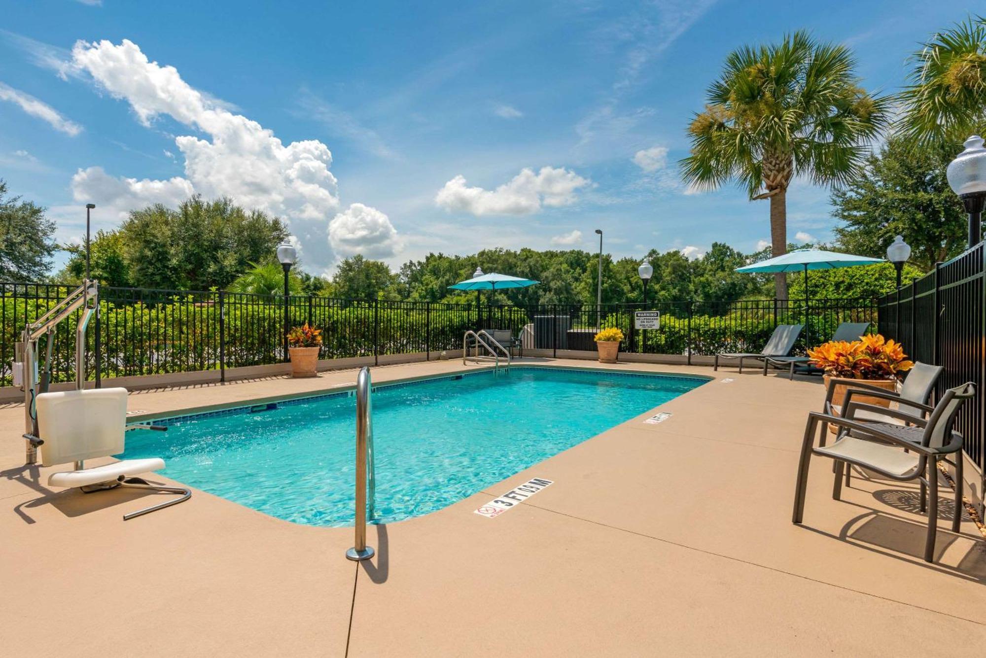 Comfort Inn & Suites Wildwood - The Villages Экстерьер фото
